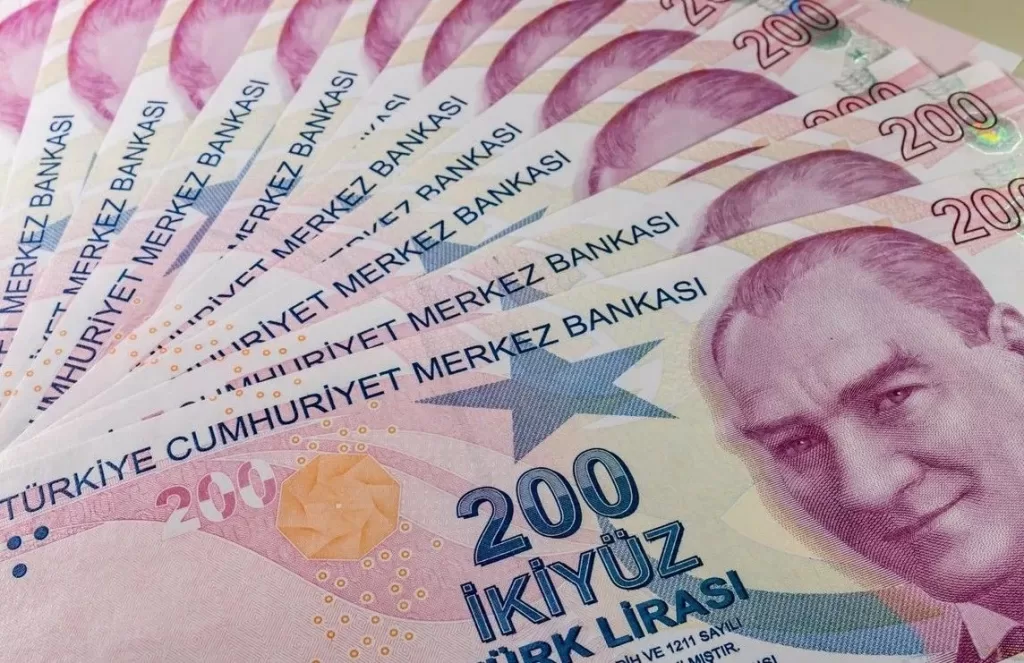 Cumhurbaşkanı kararı ile esnafın Halkbank'a olan borcu ertelendi