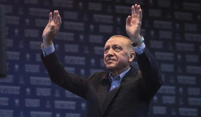 AK Parti’den 30 büyükşehirde anket