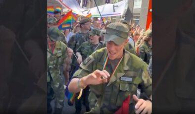 İsveç ordusundan LGBT’ye destek yürüyüşü