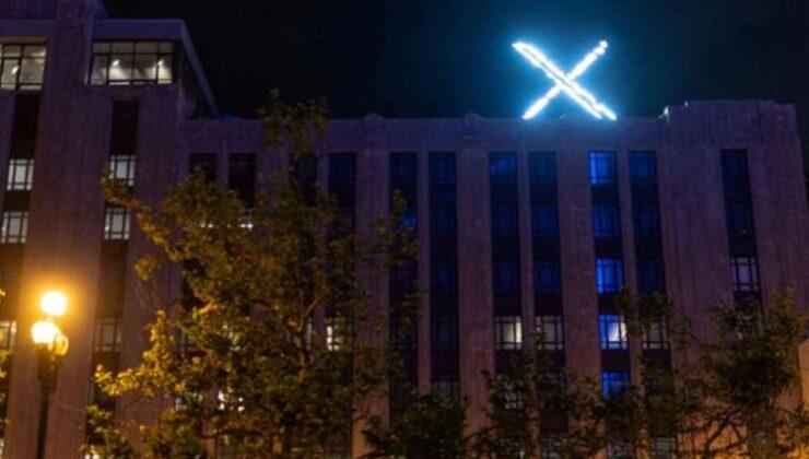 Twitter genel merkezindeki “X” logosu kaldırıldı