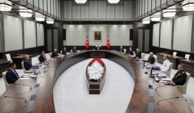 Cumhurbaşkanı başkanlığında YAŞ toplandı