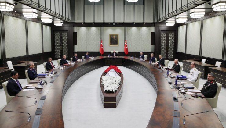 Cumhurbaşkanı başkanlığında YAŞ toplandı